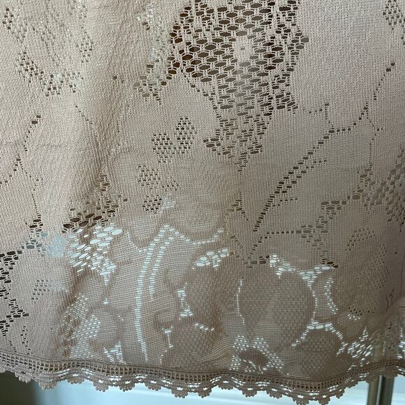 Vintage Lace Pleated Belted Dress - Picture 10 of 11